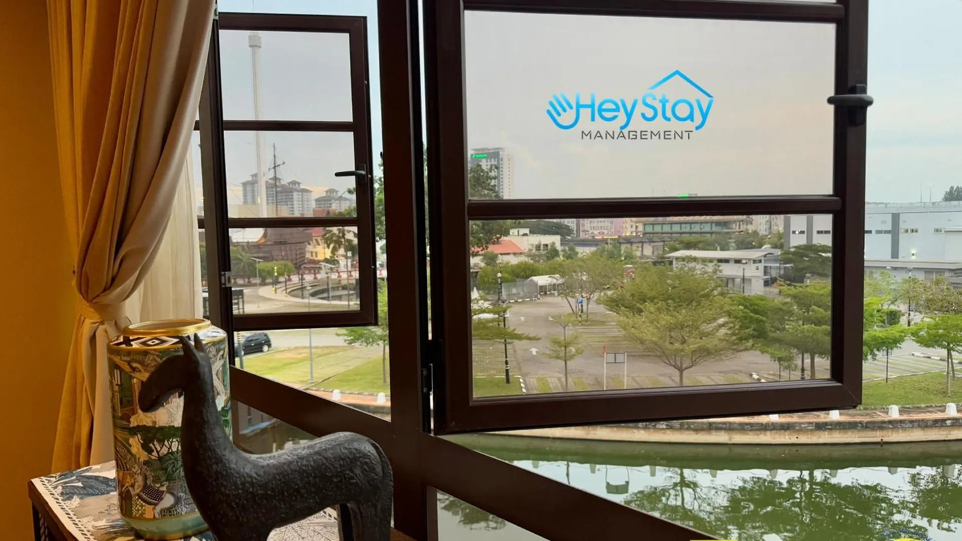 Malacca Casaderio Residences Deluxriversuite Walk5Minstojonkerst By Heystay Management